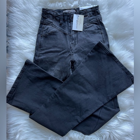 🆕 Kan Can Women's High Rise Flare Jeans Size 24/32 Charcoal Black Stretch Denim - Picture 1 of 12
